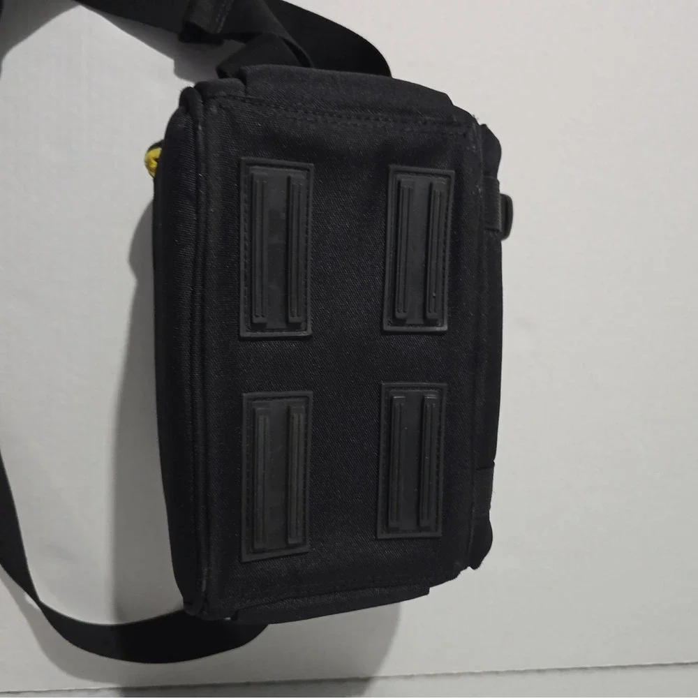 Nikon Camera Bag Adjustable Shoulder Strap Black Yellow Trim